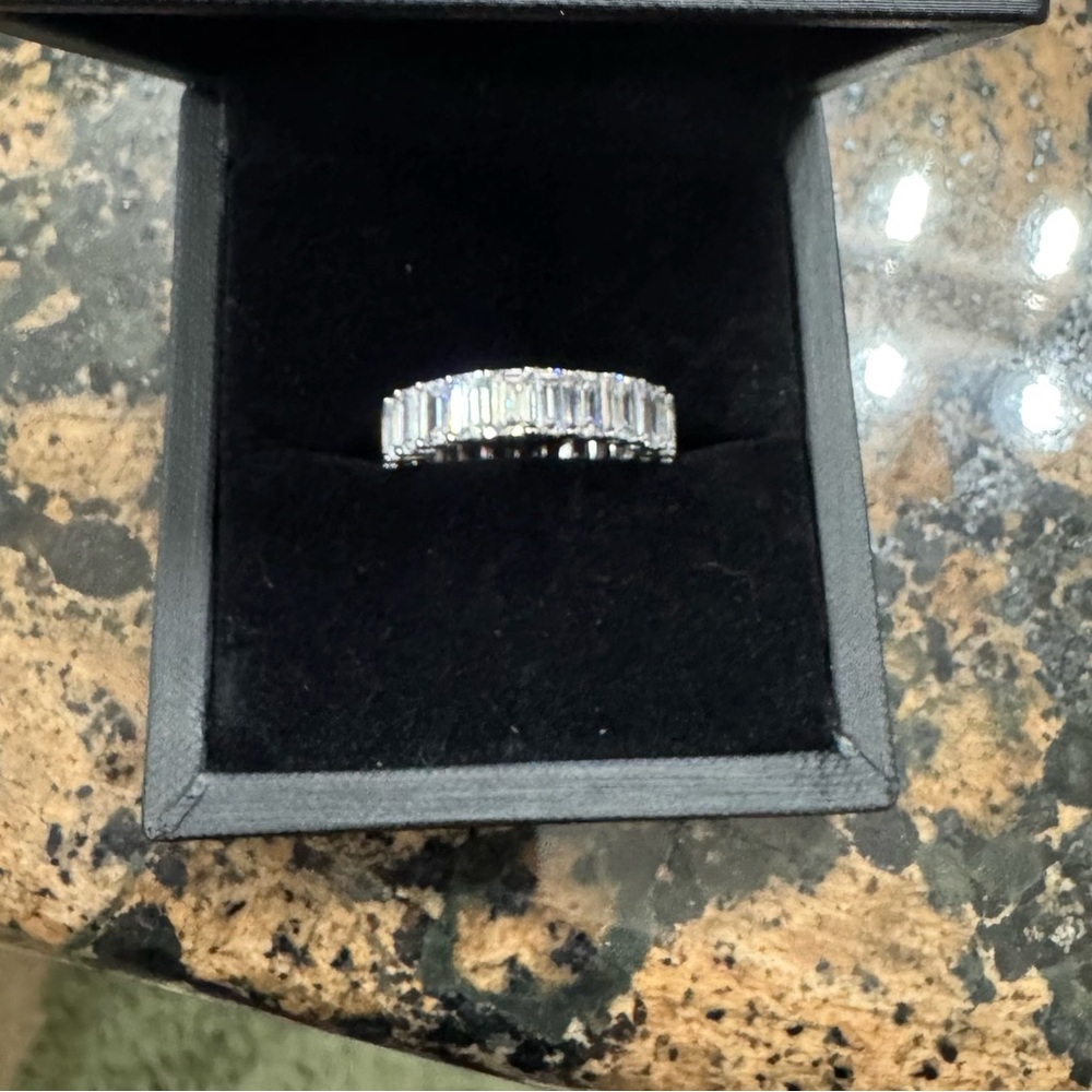 Anna Zuckerman Stunning Silver Women's Diamond Eternity Ring Sz 7 SOLD OUT!